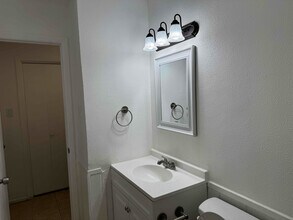 515 UTA Blvd-Unit -104 in Arlington, TX - Building Photo - Building Photo