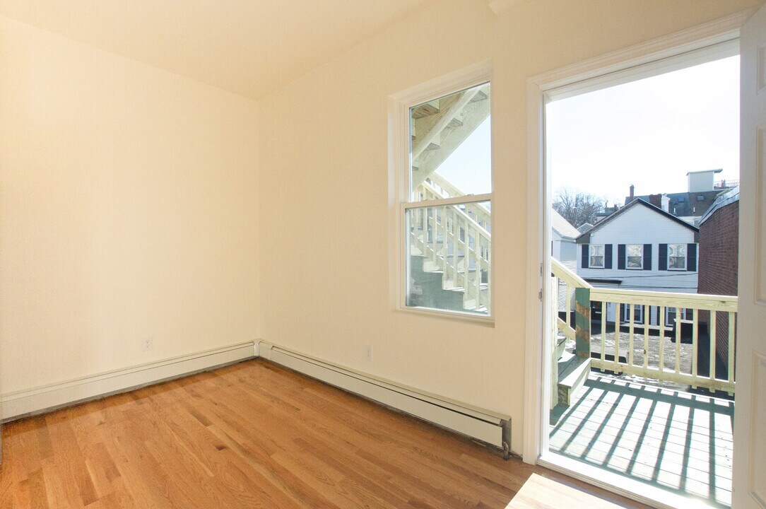 505 E Broadway, Unit 1 in Boston, MA - Building Photo