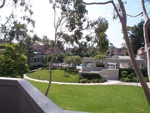 5176 Tortuga Dr, Unit 109 in Huntington Beach, CA - Building Photo - Building Photo