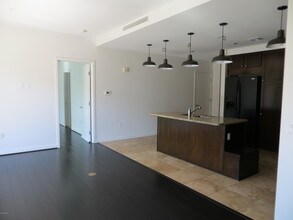 208 W Portland St-Unit -255 in Phoenix, AZ - Building Photo - Building Photo