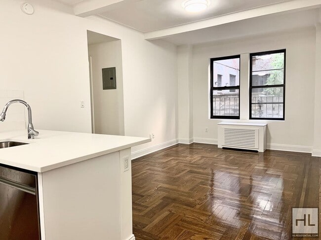 WEST 68 STREET, Unit 1C in New York, NY - Foto de edificio - Building Photo