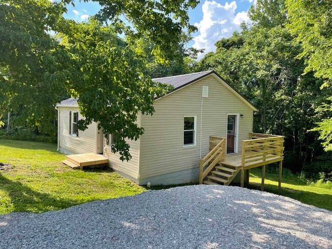 224 Mount Leo Heights St in McMinnville, TN - Building Photo - Building Photo