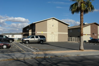 2308 Saturn Ave in North Las Vegas, NV - Building Photo - Building Photo