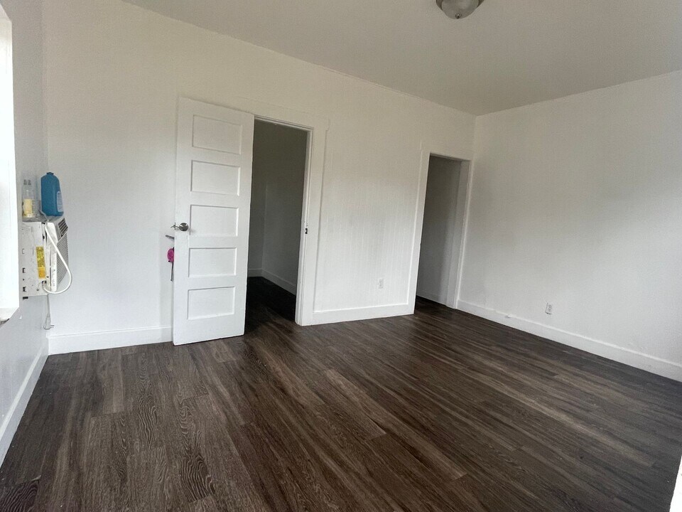 1107 7th St in Modesto, CA - Building Photo