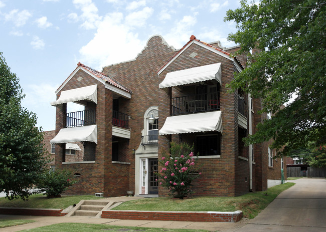 Elba in Tulsa, OK - Building Photo - Building Photo