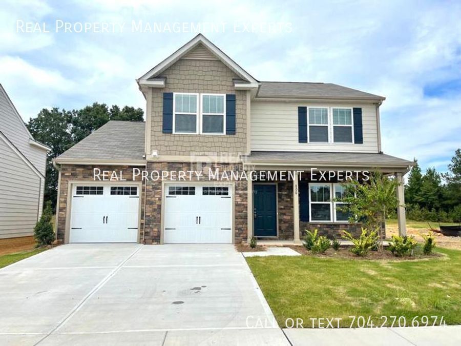 800 Alexander Commons Dr in Monroe, NC - Building Photo