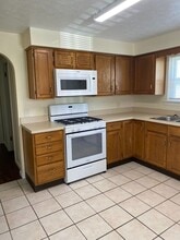 422 Churchill Rd in Girard, OH - Building Photo - Building Photo