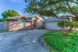 3200 Riverwood Dr in Fort Worth, TX - Building Photo - Building Photo