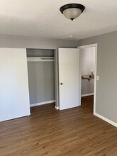 4 Nesbit Ave, Unit B1 in West Hartford, CT - Building Photo - Building Photo