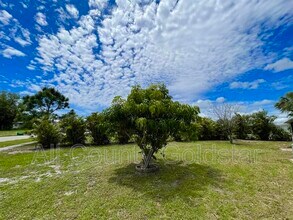 162 Ott Cir in Port Charlotte, FL - Building Photo - Building Photo
