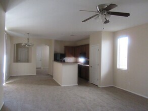 3861 S Dew Drop Ln in Gilbert, AZ - Building Photo - Building Photo