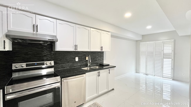 655 Madame St in Mississauga, ON - Building Photo - Building Photo
