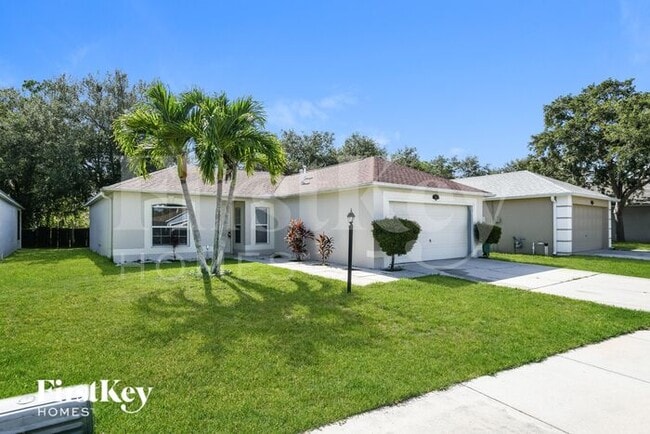 property at 1516 Vista Lake Cir