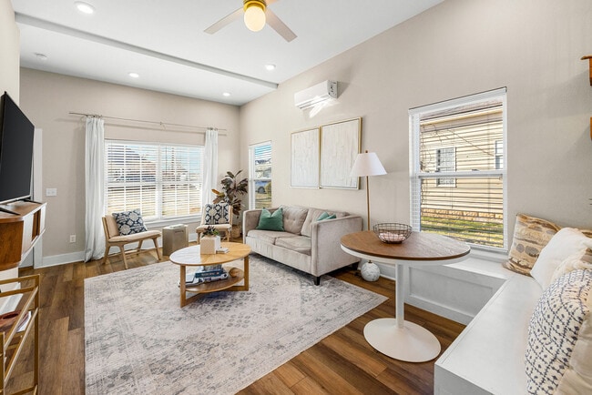 property at 205 N 6th St