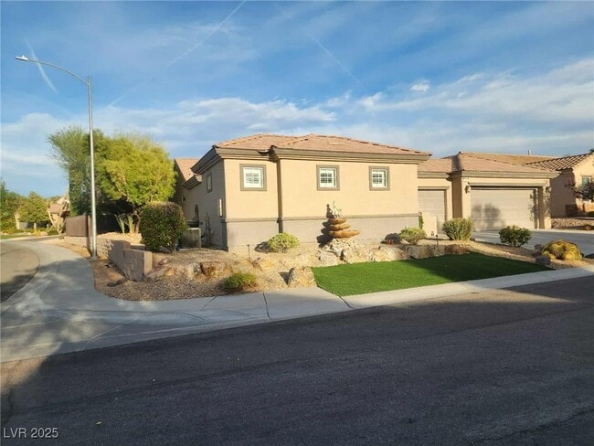 2934 Maffie St in Henderson, NV - Building Photo - Building Photo