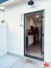 247 S Catalina Ave in Pasadena, CA - Building Photo - Building Photo