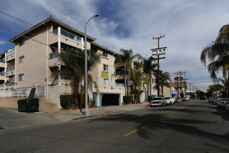 626 W 6th St in San Pedro, CA - Building Photo - Building Photo