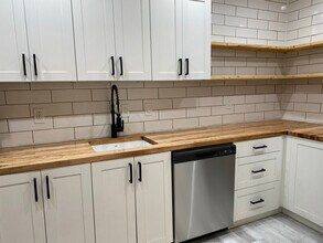 423 21st St NE in Washington, DC - Building Photo - Building Photo