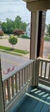 4819 Forest Ave, Unit #2 in Cincinnati, OH - Foto de edificio - Building Photo