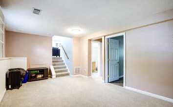 15337 Edgehill Dr in Montclair, VA - Building Photo - Building Photo