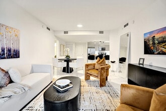 101 Via Mizner in Boca Raton, FL - Building Photo - Building Photo