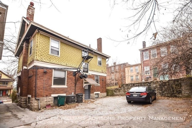 property at 2372 Stratford Ave