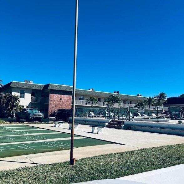 property at 1900 S Kanner Hwy