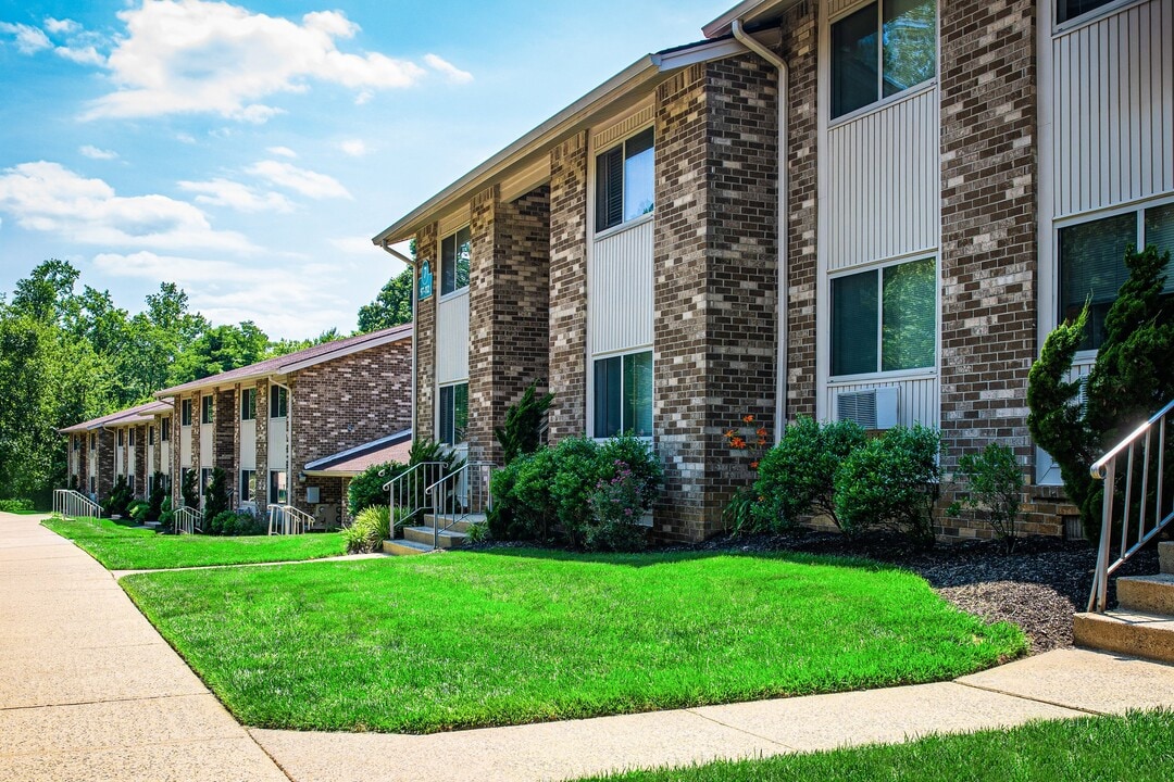 Atlantic Pointe in Atlantic Highlands, NJ - Building Photo
