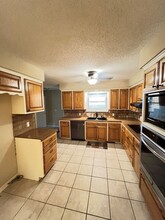 4404 NE Hudson Rd in Rogers, AR - Building Photo - Building Photo
