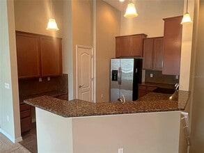 5732 Kinglethill Dr in Lithia, FL - Building Photo - Building Photo