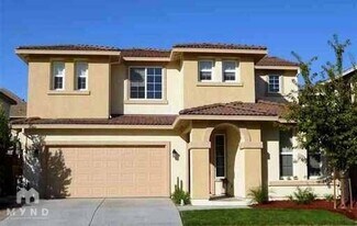 1927 Cedar Falls Ave in Brentwood, CA - Building Photo