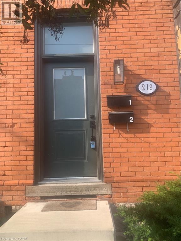 219 Stinson St in Hamilton, ON - Building Photo - Building Photo