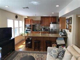 54 Montgomery St, Unit 1 in Cambridge, MA - Building Photo