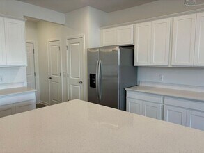 1747 Hauer Trail in Shakopee, MN - Building Photo - Building Photo