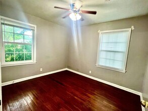 1925 14th Ave N in Texas City, TX - Building Photo - Building Photo