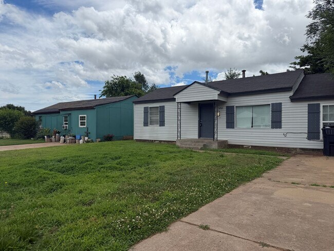 property at 3212 NE 15th St