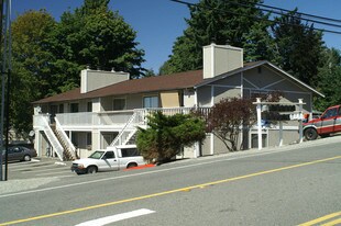 Fernwood Trails Apartments in Kenmore, WA - Building Photo