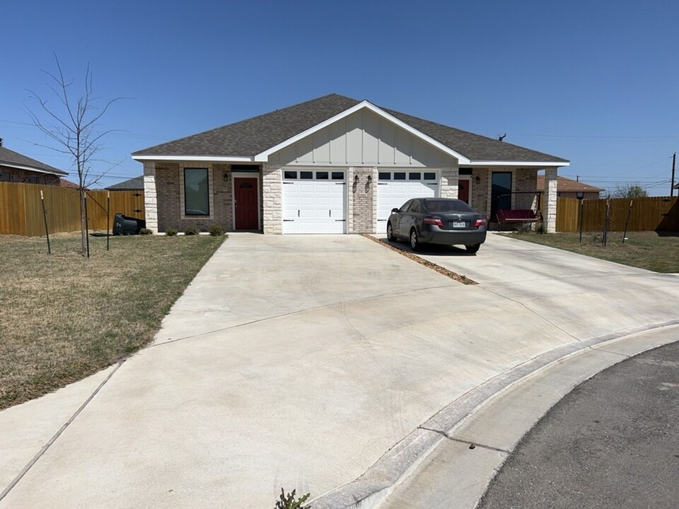 1103 Carlsberg Dr in Killeen, TX - Building Photo