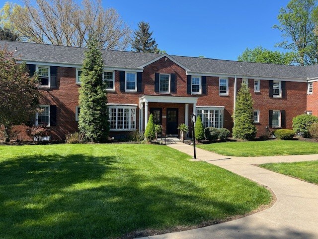 838 Thorn St-Unit -35 in Sewickley, PA - Building Photo