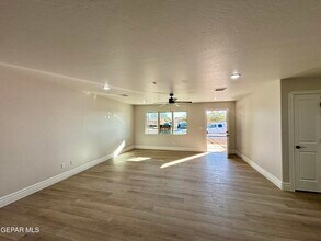 2633 Dunoon Dr in El Paso, TX - Building Photo - Building Photo