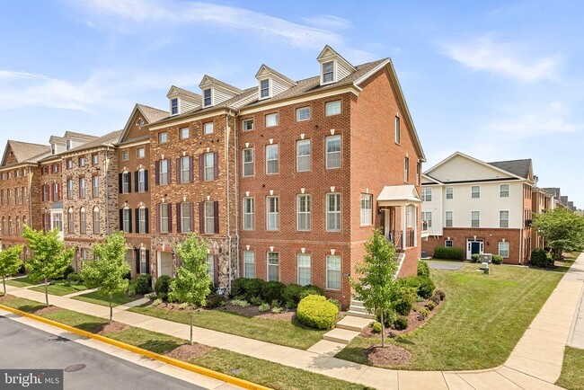 43117 Shore Square in Ashburn, VA - Foto de edificio - Building Photo
