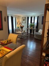 7879 Greenland Pl in Cincinnati, OH - Building Photo - Building Photo