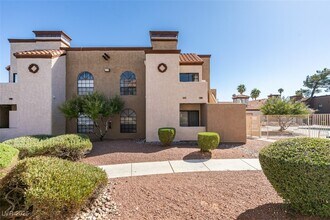 2963 Juniper Hills Blvd in Las Vegas, NV - Building Photo - Building Photo