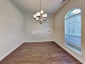 8014 New Castle Cv in Southaven, MS - Building Photo - Building Photo