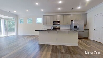 5518 Harris Cove Dr in Charlotte, NC - Building Photo - Building Photo