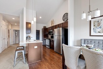 Union Square Apartment Homes in North Chili, NY - Foto de edificio - Building Photo