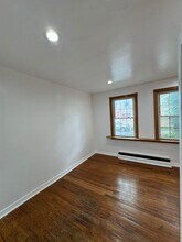 131 W Sandford Blvd in Mount Vernon, NY - Building Photo - Building Photo