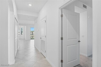 18451 Copperhead Dr, Unit 526 in Lehigh Acres, FL - Building Photo - Building Photo