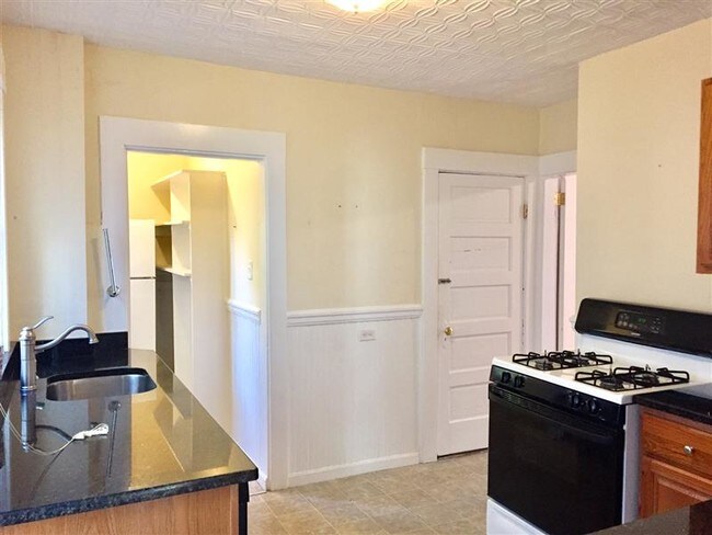 9 Orrin St, Unit 1 in Cambridge, MA - Building Photo - Building Photo