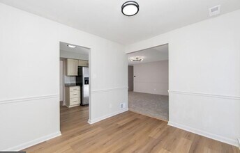 222 Echelon Rd, Unit 222 Echelon Rd Apt 8 in Voorhees, NJ - Foto de edificio - Building Photo